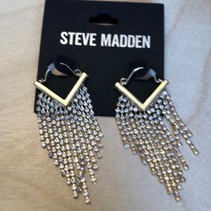 Steve Madden Gold Tone V Drop Earrings With Crystal Fringe Accents NWT